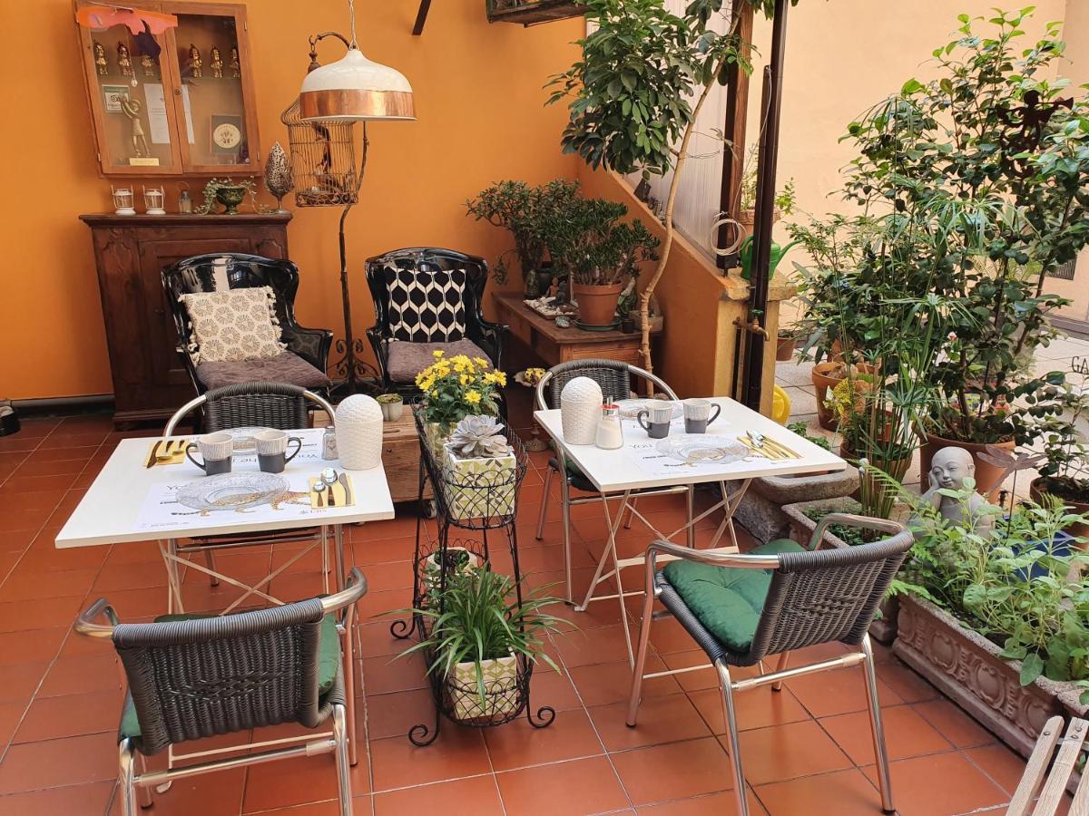 Couette-café Garni Giacometti 2*